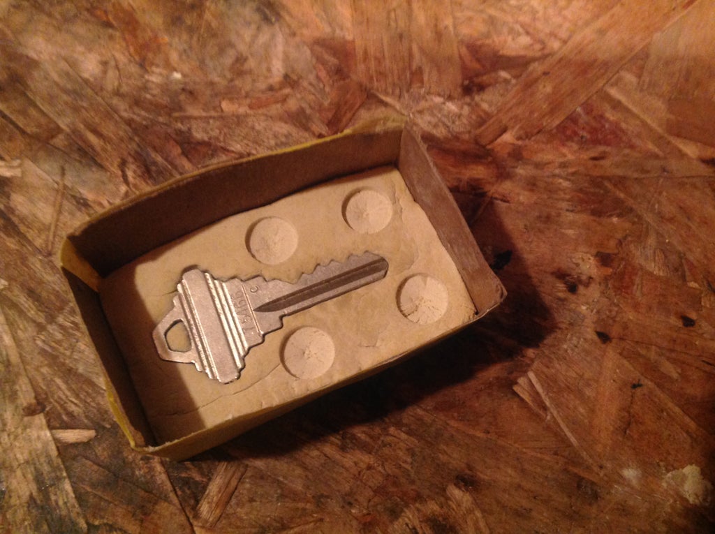 how to make a key mold from a lock